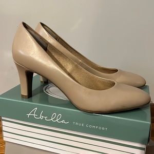 Abella True Comfort Nude Heels